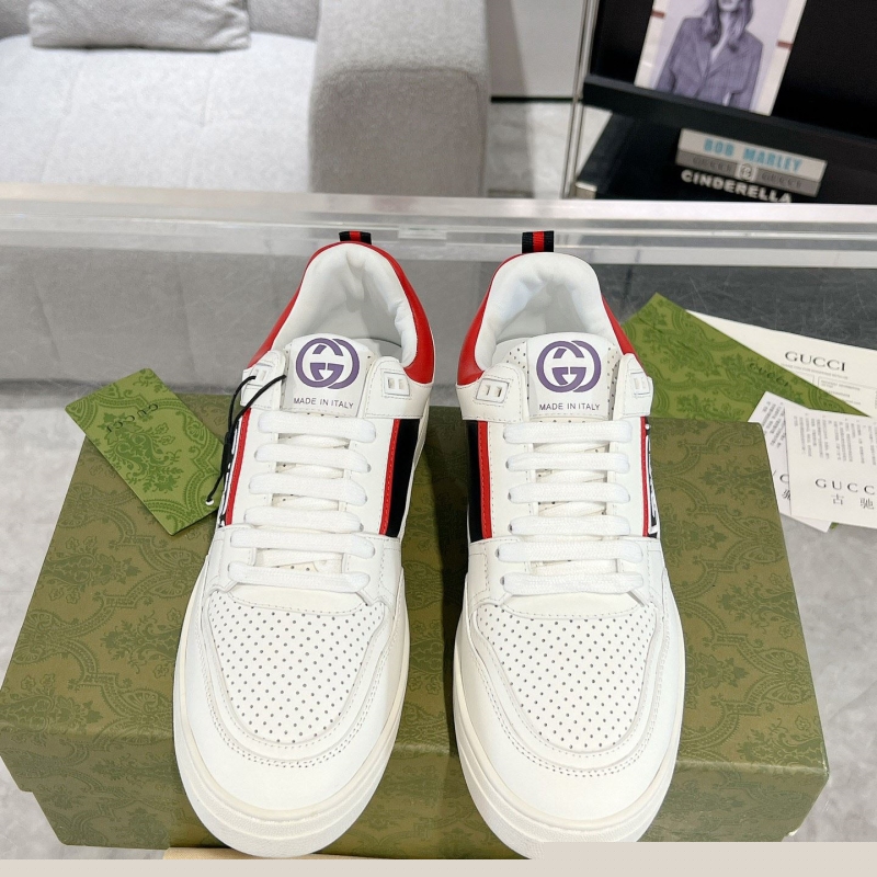 G*u*i casual shoes
